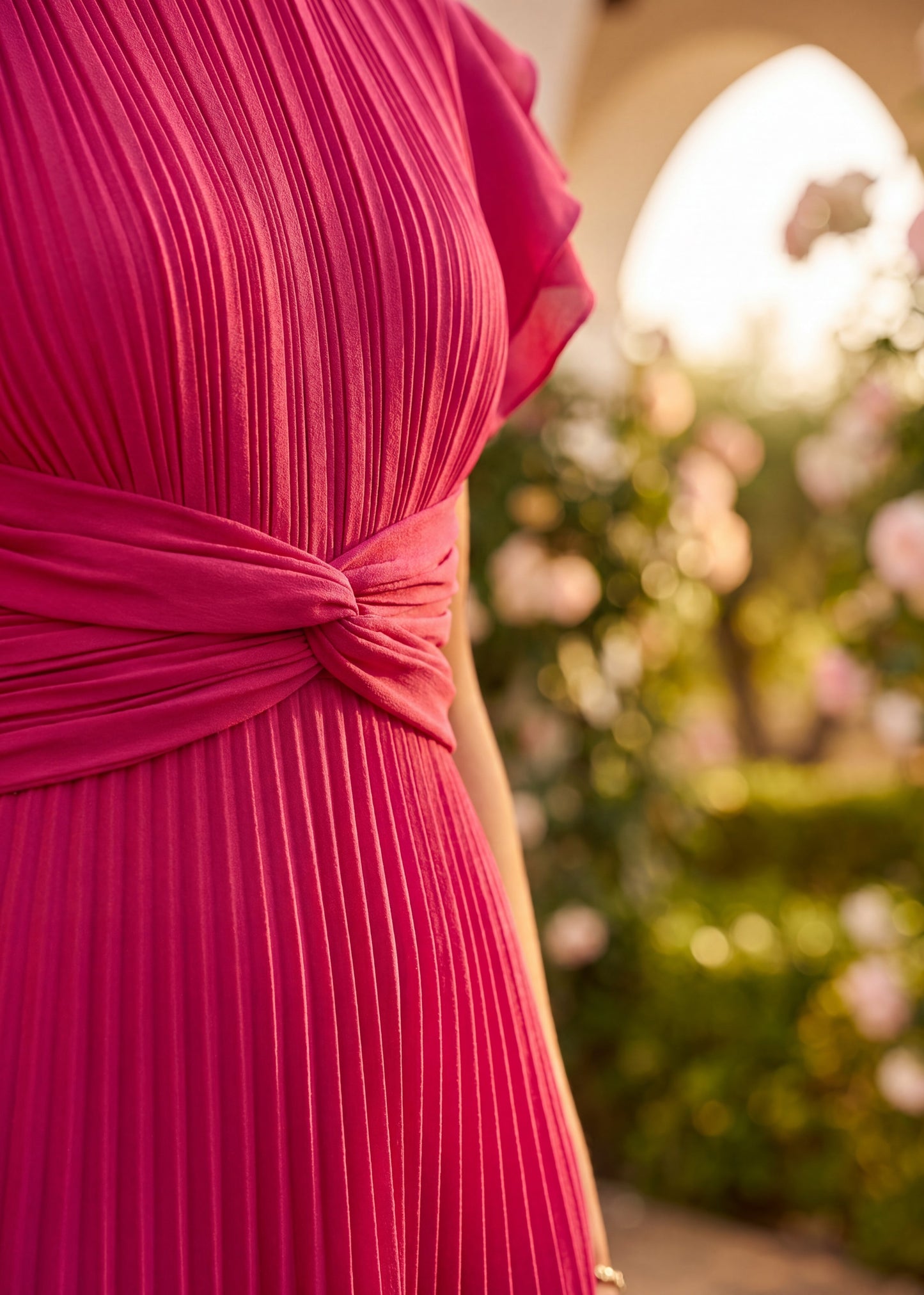 Serafina | Vestido Maxi Elegante Plisado con Cintura Anudada