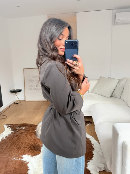 Must-have Belted Blazer in Chocolate