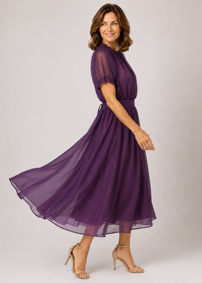Flavia | Maxi Vestido con Escote Corazón y Bordado de Encaje Chifón
