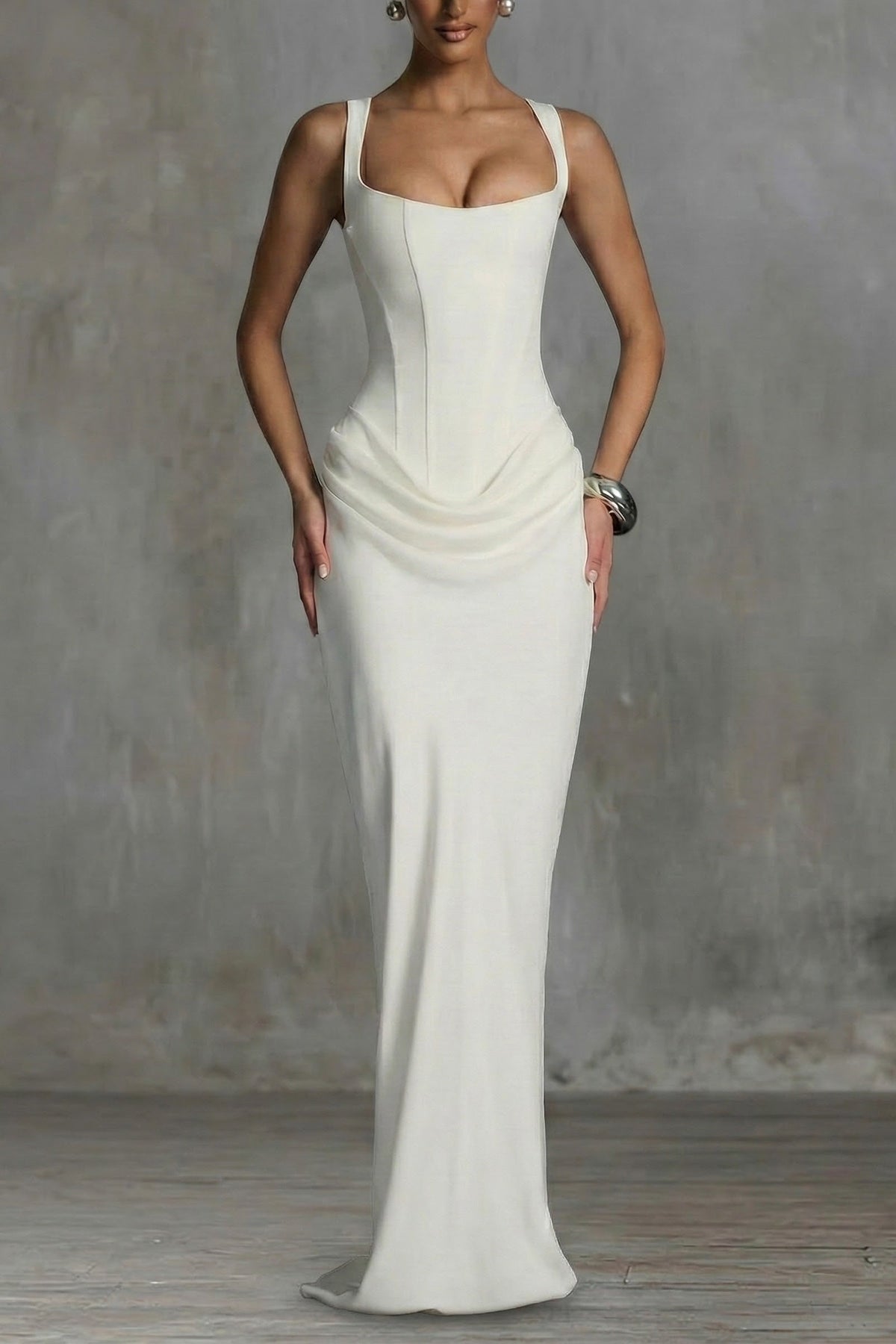 Leonor | Vestido maxi con escote cuadrado