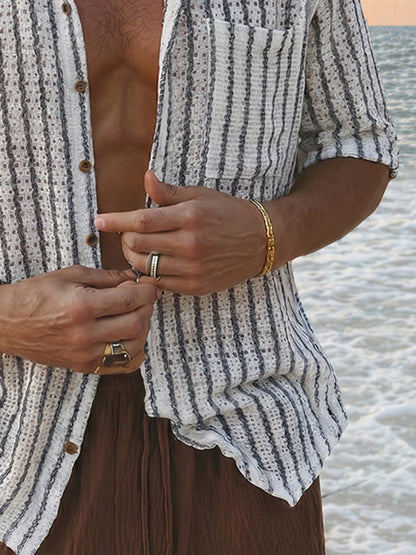 Camisa texturizada con recortes estilo vacaciones casual