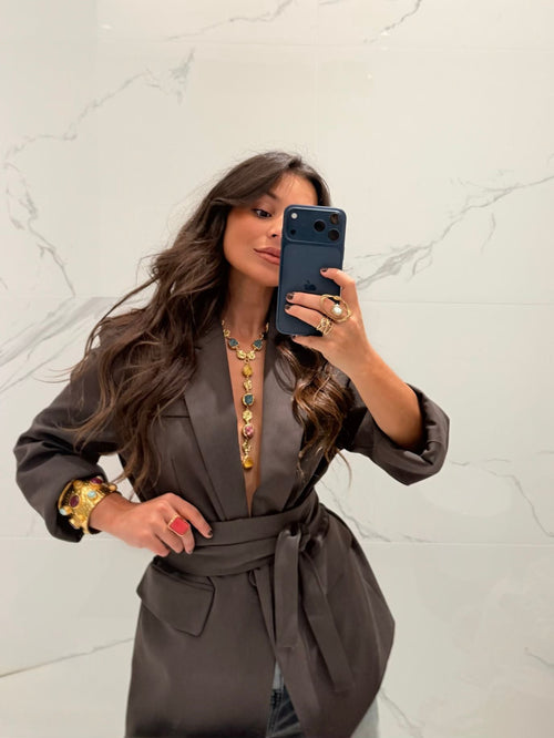 Must-have Belted Blazer in Chocolate