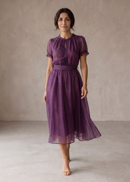Flavia | Maxi Vestido con Escote Corazón y Bordado de Encaje Chifón