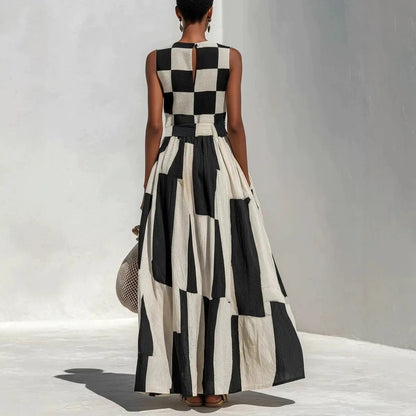 NOA - Vestido Maxi Geométrico en Blanco y Negro