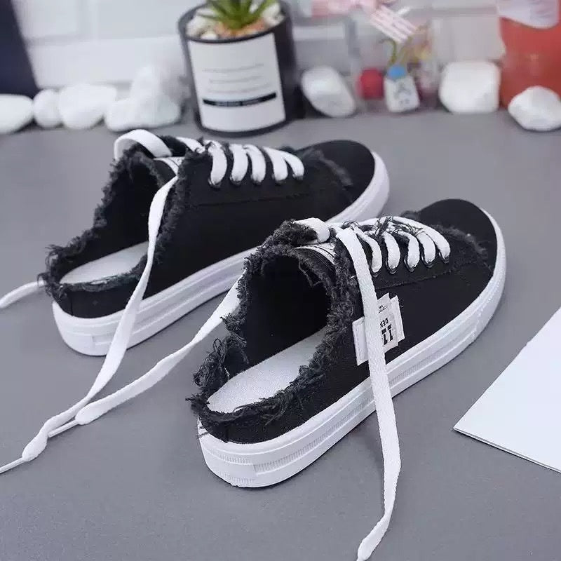 Zapatillas vaqueras tipo mule para mujer