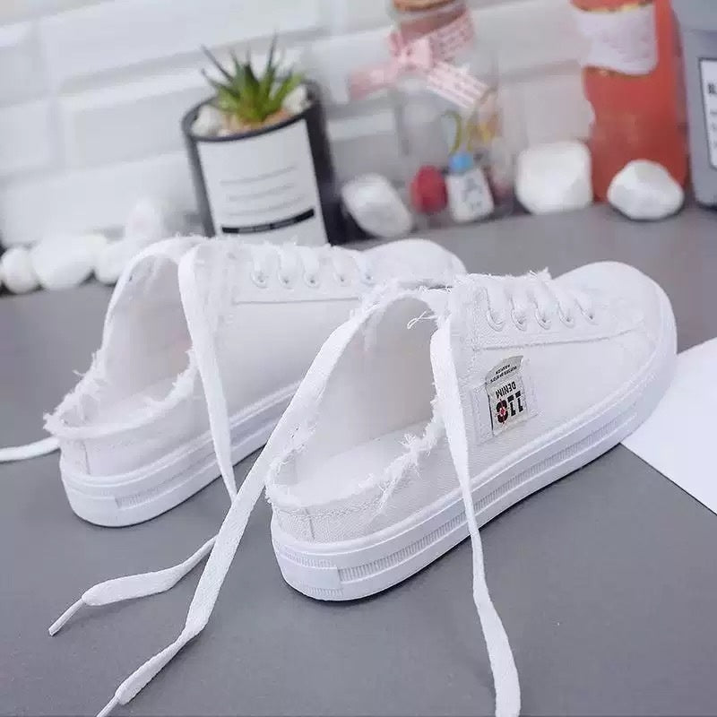 Zapatillas vaqueras tipo mule para mujer